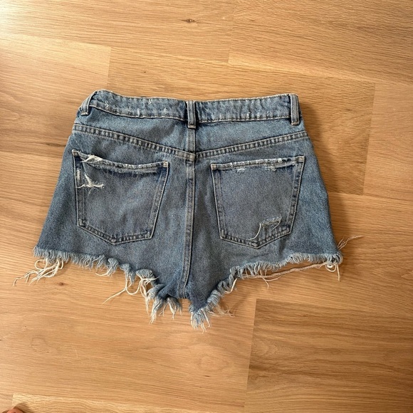 Zara Women's Blue Denim Shorts - Picture 5 of 5